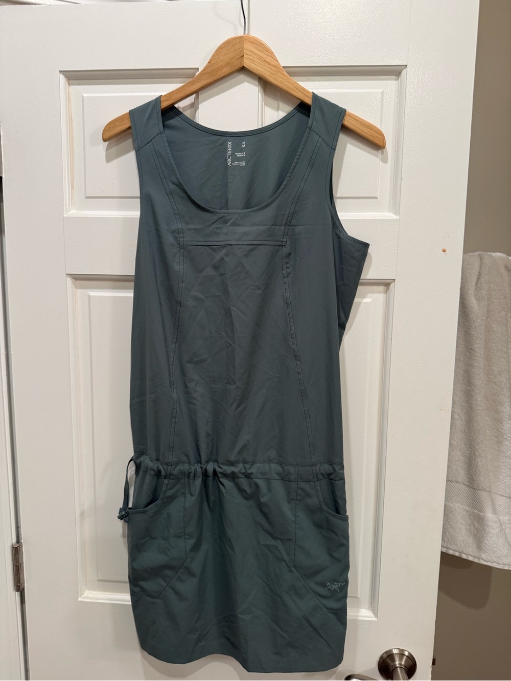 Arc'teryx Slate Green Sleeveless Drawstring Dress women’s medium